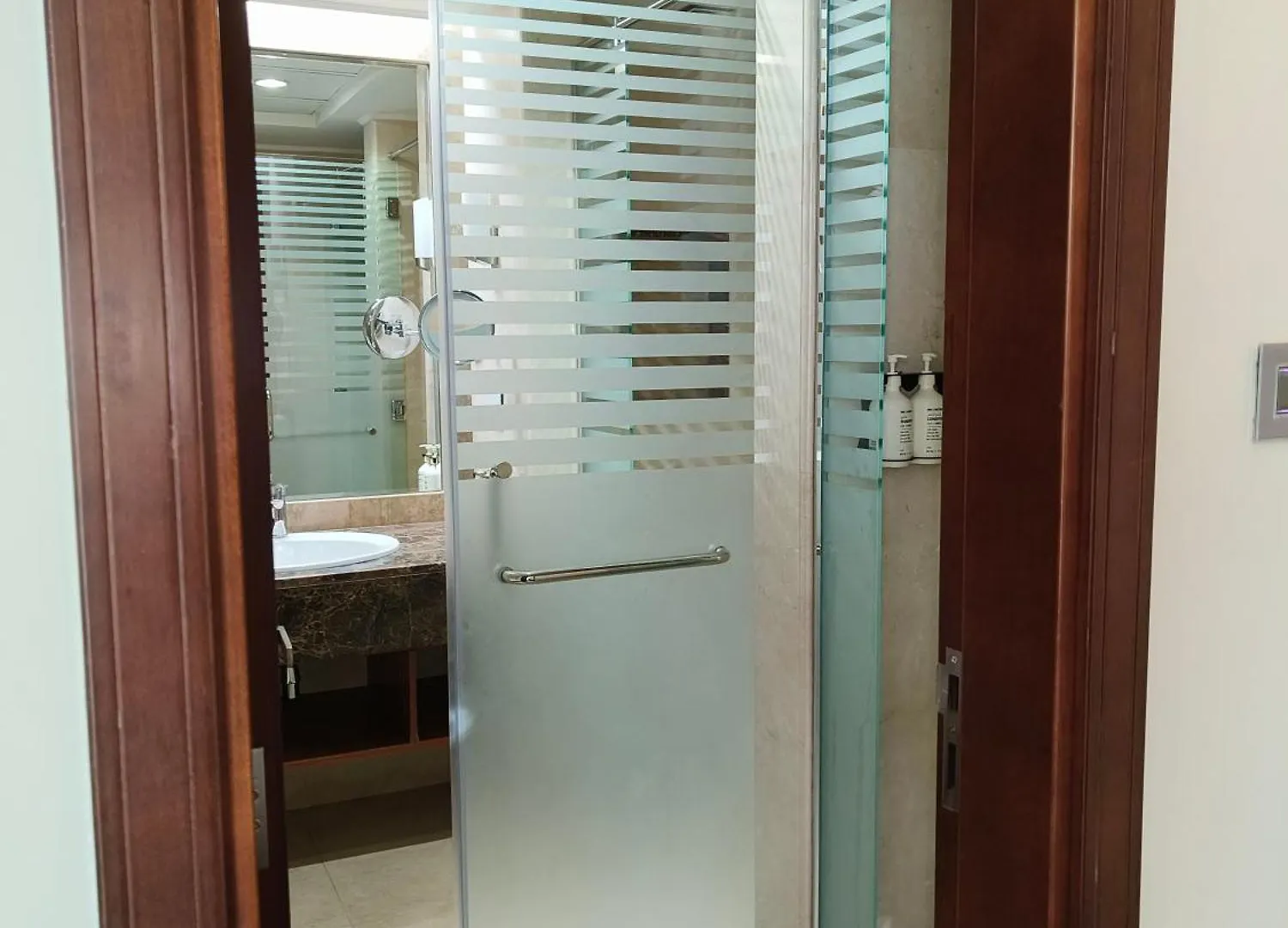 Seven Seas Hotel Дубай 4*,