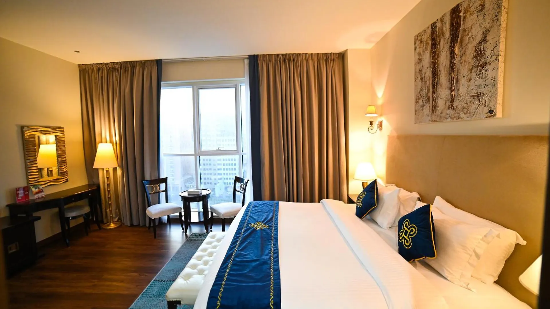 דובאי Seven Seas Hotel 4*,