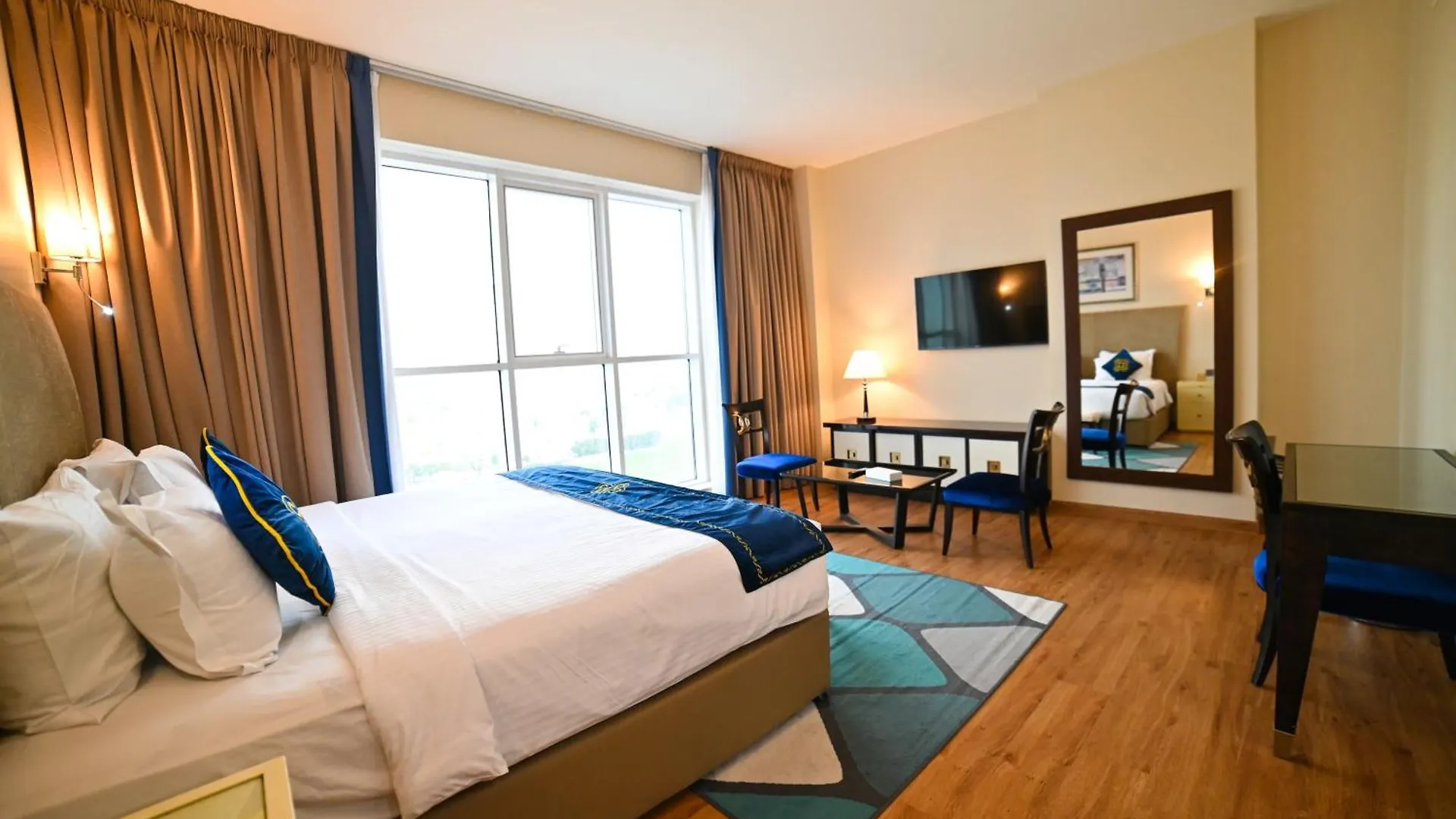 Seven Seas Hotel Дубай