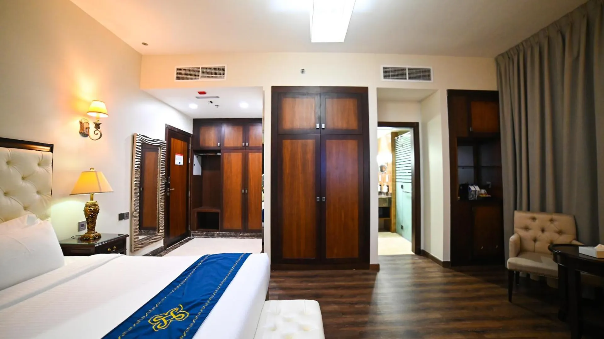 ****  Seven Seas Hotel Dubai United Arab Emirates